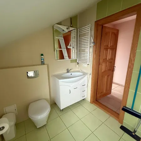 Old Town Apartment *